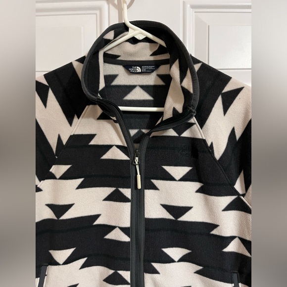 The North Face Alpine Full Zip Fleece Jacket - Aztec Print - Women's SZ Medium - Picture 3 of 9
